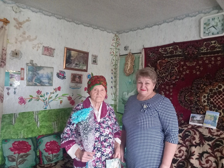 Сегодня Юбилейный, 85-летний, День рождения отмечает Нина Михайловна Мирошниченко, жительница х.Владимировна.. Сегодня Юбилейный, 85-летний, День рождения отмечает Нина Михайловна Мирошниченко, жительница х.Владимировна..