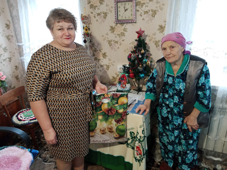 Сегодня сразу две жительницы с.Александровка отмечают юбилеи.. Сегодня сразу две жительницы с.Александровка отмечают юбилеи..